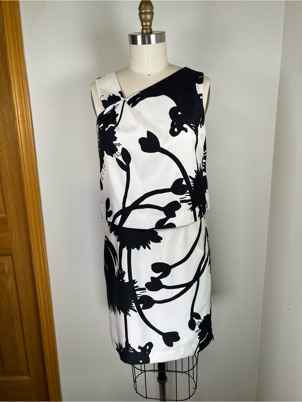 VTG Milly of NY Black & White Floral One-Shoulder Silk Cocktail Dress Size 4